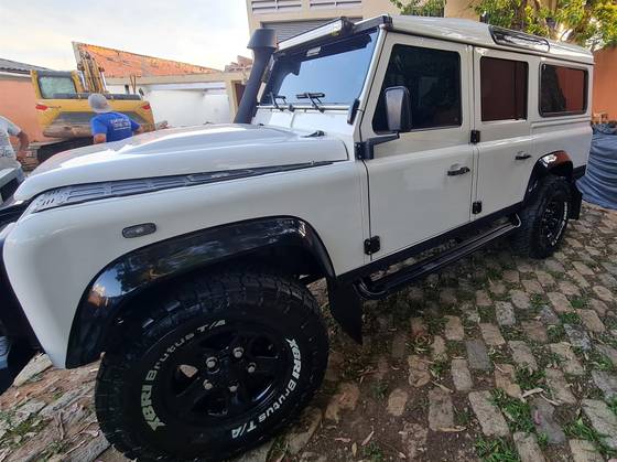 LAND ROVER DEFENDER 2.4 110 SW 4X4 TURBO DIESEL 4P MANUAL